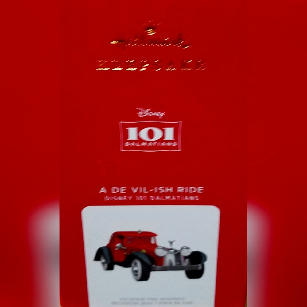 Hallmark 101 Dalmatians A De Vil-ish Ride Christmas ornaments
